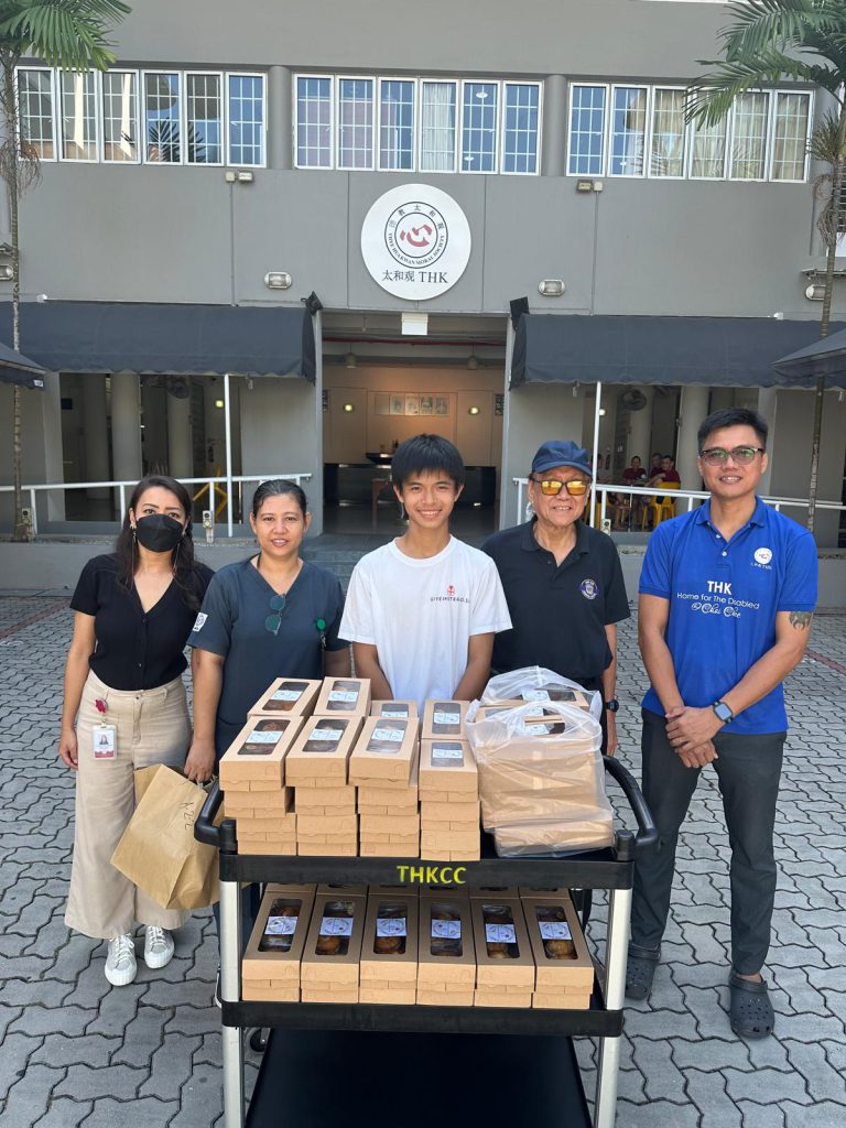 Mid Autumn Festival Treats Delivered to THK Home @Chai Chee